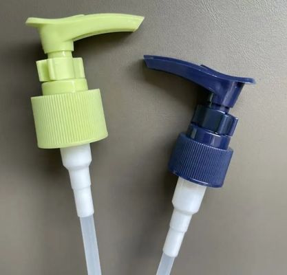Groene aangepaste PP materiaal lotion dispenser pomp met clip slot voor vloeibare zeep huidverzorgingslotion