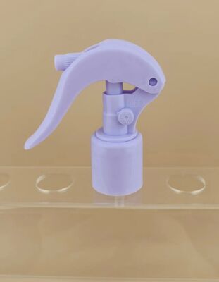Lichte paarse kunststof mini trigger sprayer K604-1 voor flessen en kapper