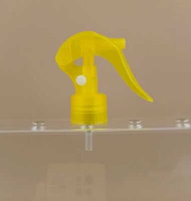 Geel mini-trigger sproeier voor huishoudelijke reiniging