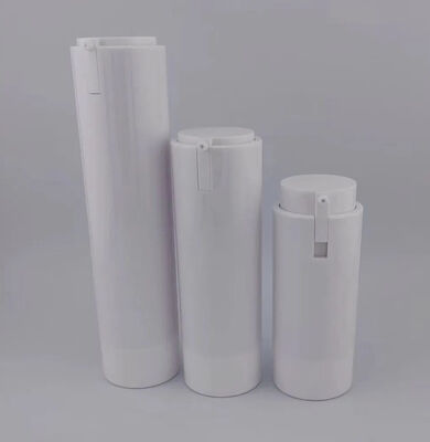 Witte draagbare airless pompfles en reisgemak voor gezichtsverzorging