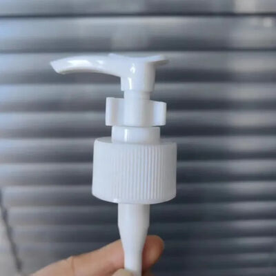 Custom 28/410 Lotion Pump Clip Lock Plastic Lotion Dispenser Lotion Pumps voor Shampoo Liquid Soap