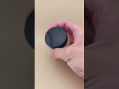 Helder geribde glazen crème pot met zwart schroefdeksel voor vrouwelijke lotion