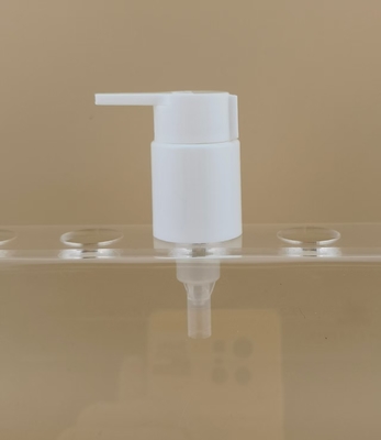 Witte pomp K702-1 voor vrouwelijke cosmetische flessen