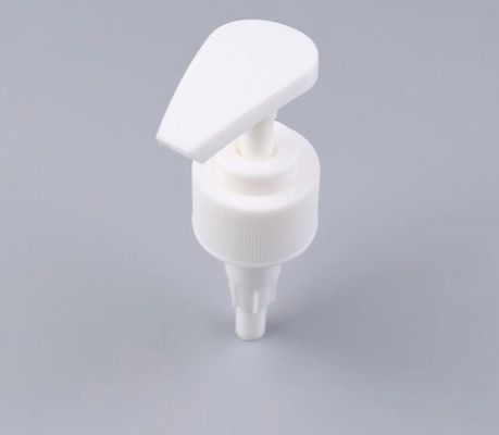 Leegwerende pomp voor plastic cosmetische verpakkingen 24/415