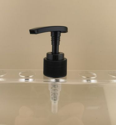 Leegwerende pomp voor plastic cosmetische verpakkingen 24/415