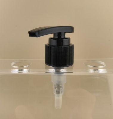 Leegwerende pomp voor plastic cosmetische verpakkingen 24/415