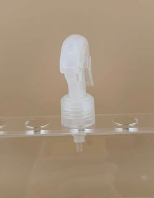 Doorzichtige plastic mini-triggerspuit voor flessen en kappers