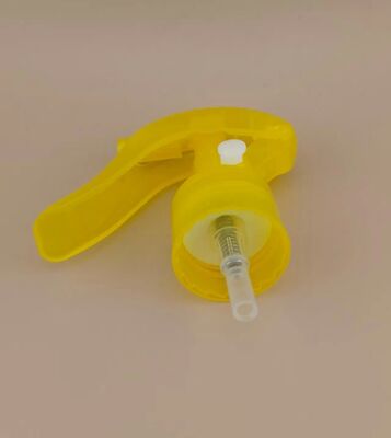 Geel mini-trigger sproeier voor huishoudelijke reiniging