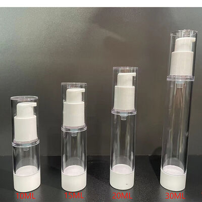 Zilverachtige airless lotionfles voor huidverzorging