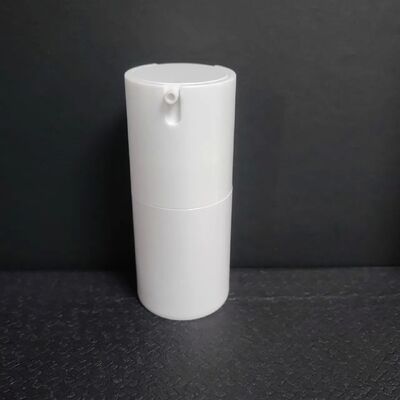 Luxe hervulbare 30 ml cosmetische witte plastic vacuüm cosmetische serumlotion Airless fles met pompsproeier