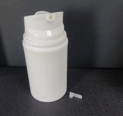 Luxe Slim Water Foaming Hervulbare Luchtloze Cosmetische Pomp Fles met voor huidverzorging
