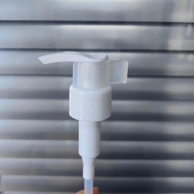 Volledig kunststof zonder metaal voor een springende lotion pomp voor gezichtsreiniging met clip slot