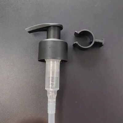 Nieuw ontwerp 24mm 28mm Plastic Lotion Pump met linker-rechts slot Twist Lotion Pump met clip
