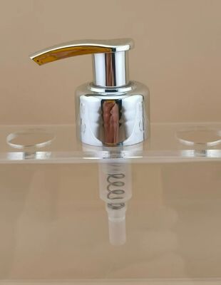 Nieuw ontwerp zilveren linker-rechts slot lotion pomp voor shampoo