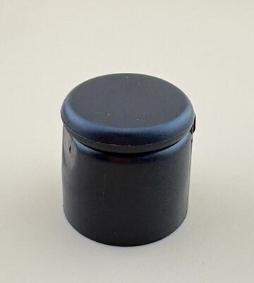 Zwarte matte flip top cap 24/410 voor shampoo fles
