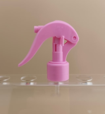 Roze Plastic Mini Trigger Spuit K602-2 voor Flessen en Kappers